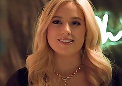 River Lynn Deep-Throats BBC in Interracial Bartender Blowjob