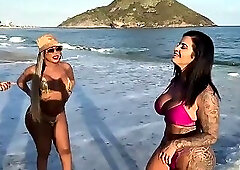 Aylla Gattina Beach gangbang