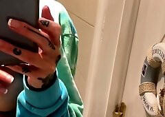 Amateur Webcam Cute Teen Plays Solo with Big Dildo