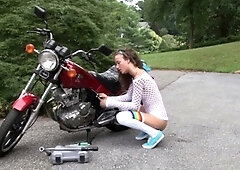 Sexy brunette teen outdoor masturbation