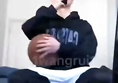 1wangrui4