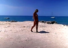 Glamour blonde babe outdoor deepthroat