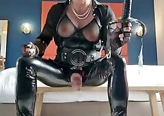 Vicious transvestite fuck two men