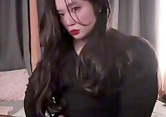 The Super Beautiful Ladyboy Ejaculates Three Times From the Milk in the Cup
