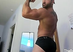 Pro Beefy Butt BB Apex aka Maddox Horny JO For Admirer