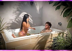 Round ass Latina babe gets fucked in Jacuzzi