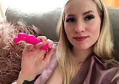 Puffy peach blondes solo toy action