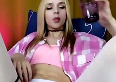 Lovely Blonde With Tight Pussy Masturbate Solo