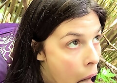 Amateur teen blowjob and cumshot